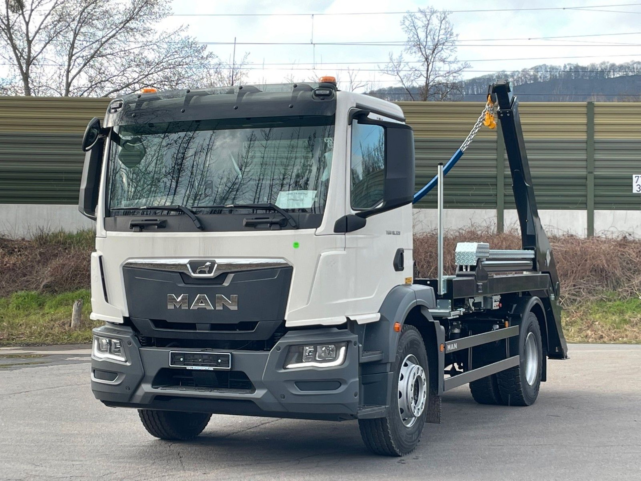 MAN TGM 18.320 4x2 Euro 6e Hyva Absetzkipper - شاحنة قلاب, شاحنة كرين: صورة 2 MAN TGM 18.320 4x2 Euro 6e Hyva Absetzkipper - شاحنة قلاب, شاحنة كرين: صورة 2