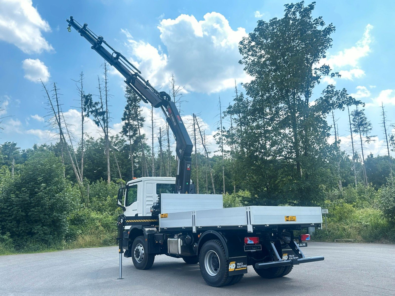 MAN TGM 18.320 4x4 Euro 6e Pritsche Hiab 228-4 Kran - شاحنة كرين: صورة 4 MAN TGM 18.320 4x4 Euro 6e Pritsche Hiab 228-4 Kran - شاحنة كرين: صورة 4