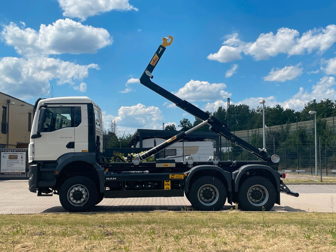 MAN TGS 33.440 6x6 Euro6e Hyva - Hiab MultiLift - شاحنة برافعة خطافية, شاحنة كرين: صورة 3 MAN TGS 33.440 6x6 Euro6e Hyva - Hiab MultiLift - شاحنة برافعة خطافية, شاحنة كرين: صورة 3