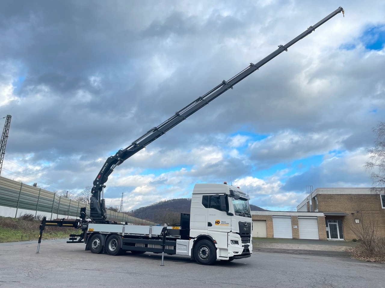 MAN TGX 26.520 TG3 Retarder / 6X2 Hiab 548 E 8 - شاحنة كرين: صورة 1 MAN TGX 26.520 TG3 Retarder / 6X2 Hiab 548 E 8 - شاحنة كرين: صورة 1