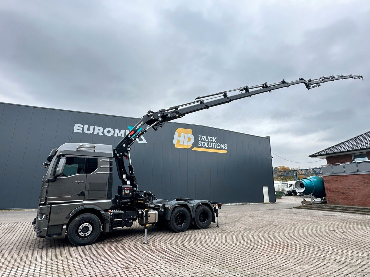 MAN TGX 26.580 6x4 Kran Hiab 302-6 + Jib-4 - شاحنة كرين: صورة 4 MAN TGX 26.580 6x4 Kran Hiab 302-6 + Jib-4 - شاحنة كرين: صورة 4