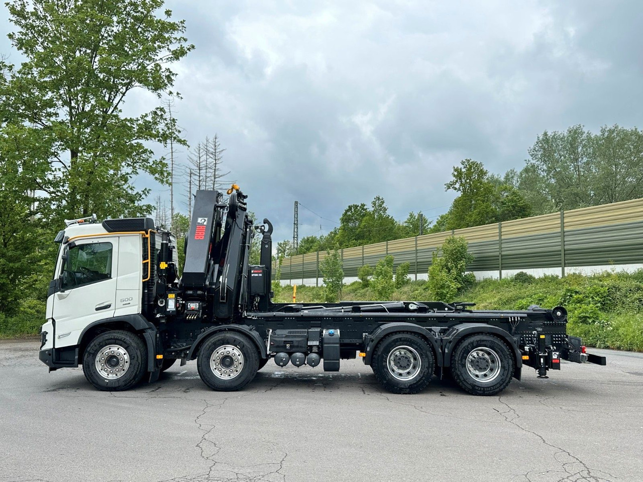 Volvo FMX 500 8x4 Abrollkipper + Kran Hiab 658-6 - شاحنة برافعة خطافية, شاحنة كرين: صورة 4 Volvo FMX 500 8x4 Abrollkipper + Kran Hiab 658-6 - شاحنة برافعة خطافية, شاحنة كرين: صورة 4