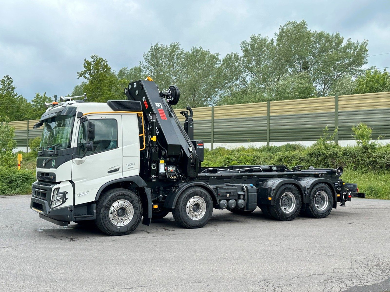 Volvo FMX 500 8x4 Abrollkipper + Kran Hiab 658-6 - شاحنة برافعة خطافية, شاحنة كرين: صورة 3 Volvo FMX 500 8x4 Abrollkipper + Kran Hiab 658-6 - شاحنة برافعة خطافية, شاحنة كرين: صورة 3