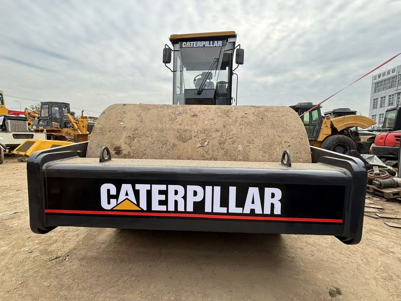 CATERPILLAR CS683E - مدحلة: صورة 1 CATERPILLAR CS683E - مدحلة: صورة 1