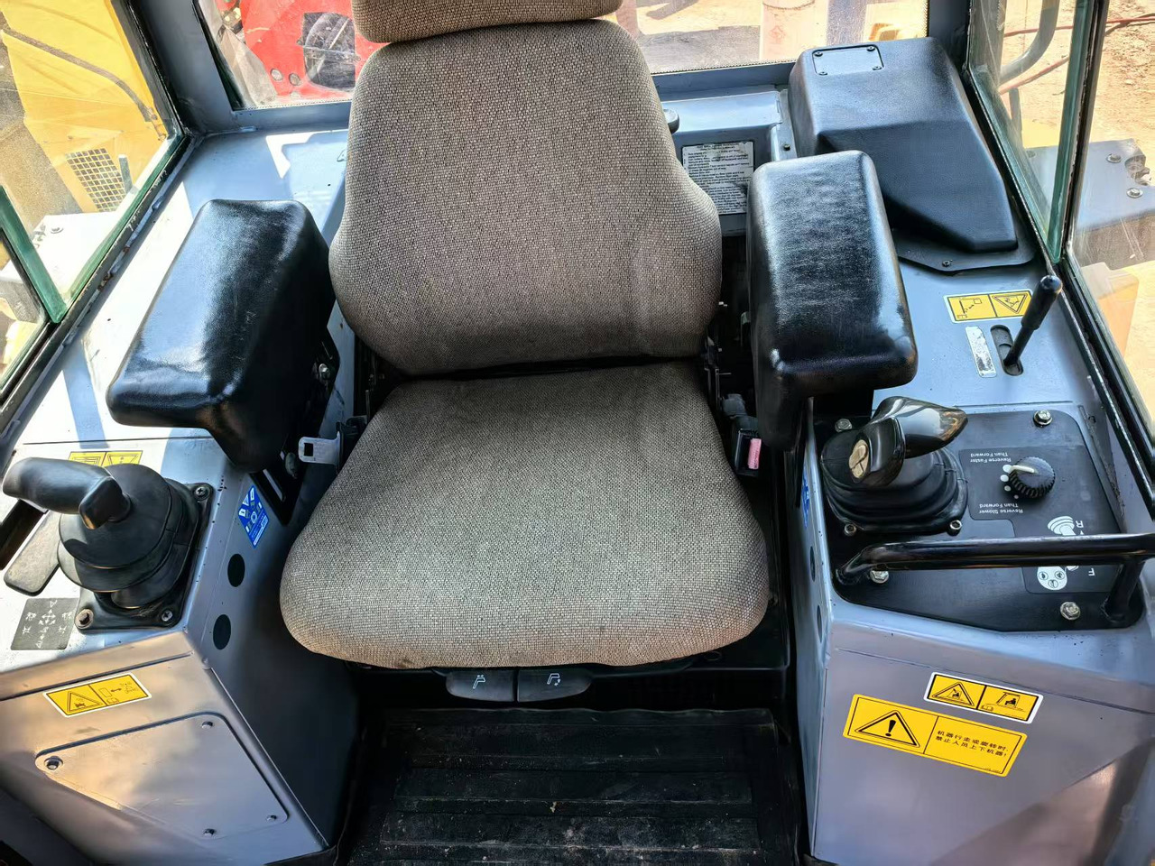 بلدوزر CATERPILLAR D6K: صورة 8 بلدوزر CATERPILLAR D6K: صورة 8