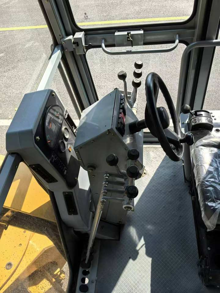 ماكينة تسوية China-Made Caterpillar SEM 919 Motor Grader Used Machinery SEM918 Shan Gong Grader 140K on Sale in Shanghai: صورة 6