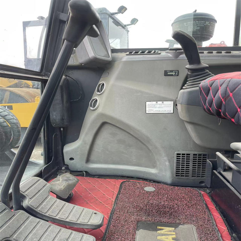 Original Color Used Doosan Dx55 Mini Excavator Used 5 Ton 5.5ton Mini Doosan Excavator for Sale Used Doosan Dx55-9c - حفار صغير: صورة 4 Original Color Used Doosan Dx55 Mini Excavator Used 5 Ton 5.5ton Mini Doosan Excavator for Sale Used Doosan Dx55-9c - حفار صغير: صورة 4