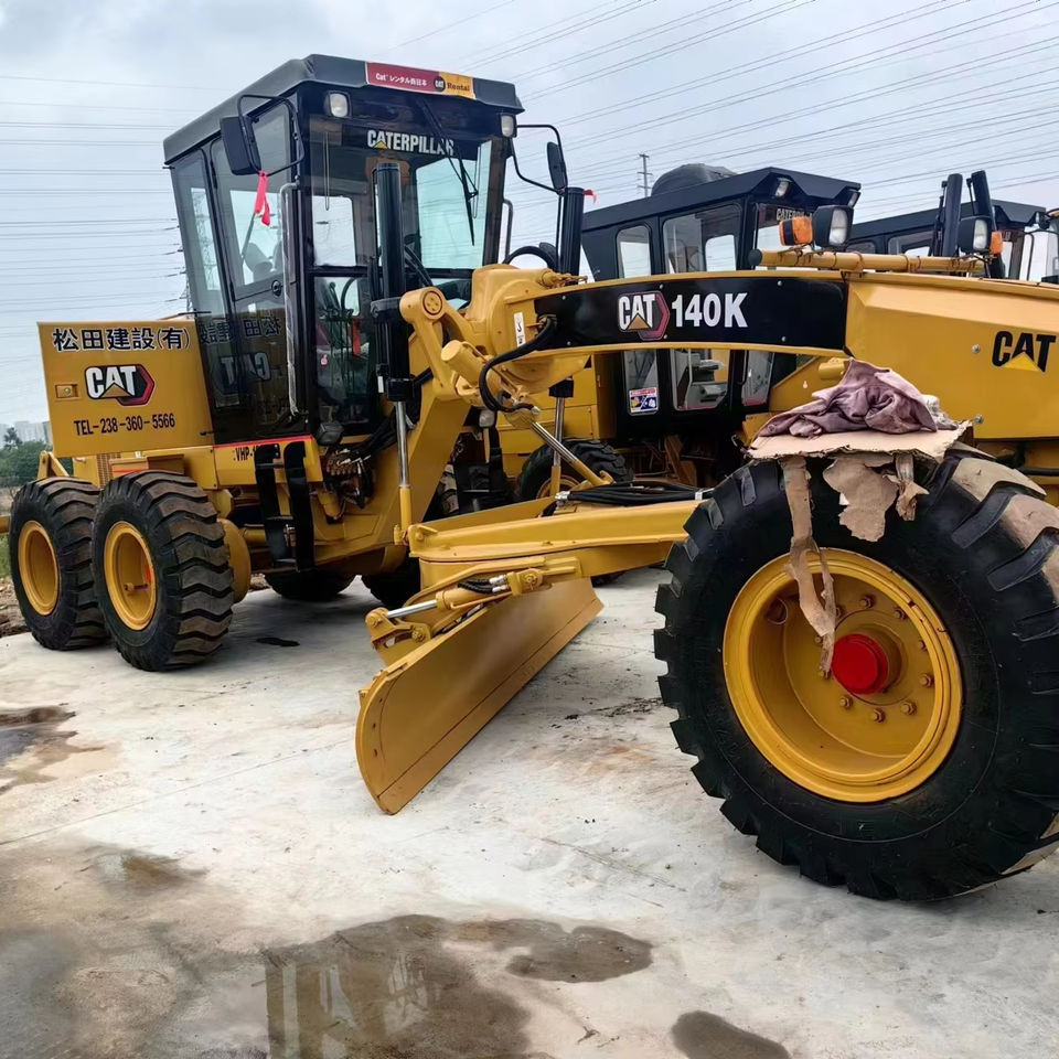 Used Caterpillar 140G/140H Motor Grader From Japan Popular Sale for Farms with Core Components Included Engine Gearbox Bearing - ماكينة تسوية: صورة 1 Used Caterpillar 140G/140H Motor Grader From Japan Popular Sale for Farms with Core Components Included Engine Gearbox Bearing - ماكينة تسوية: صورة 1