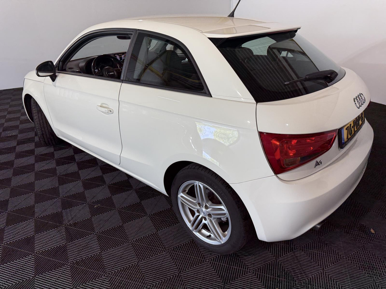 هاتشباك Audi A1 1.2 TFSI Attraction Pro Line Business 2011 254.714 km 76-PBP-8: صورة 9