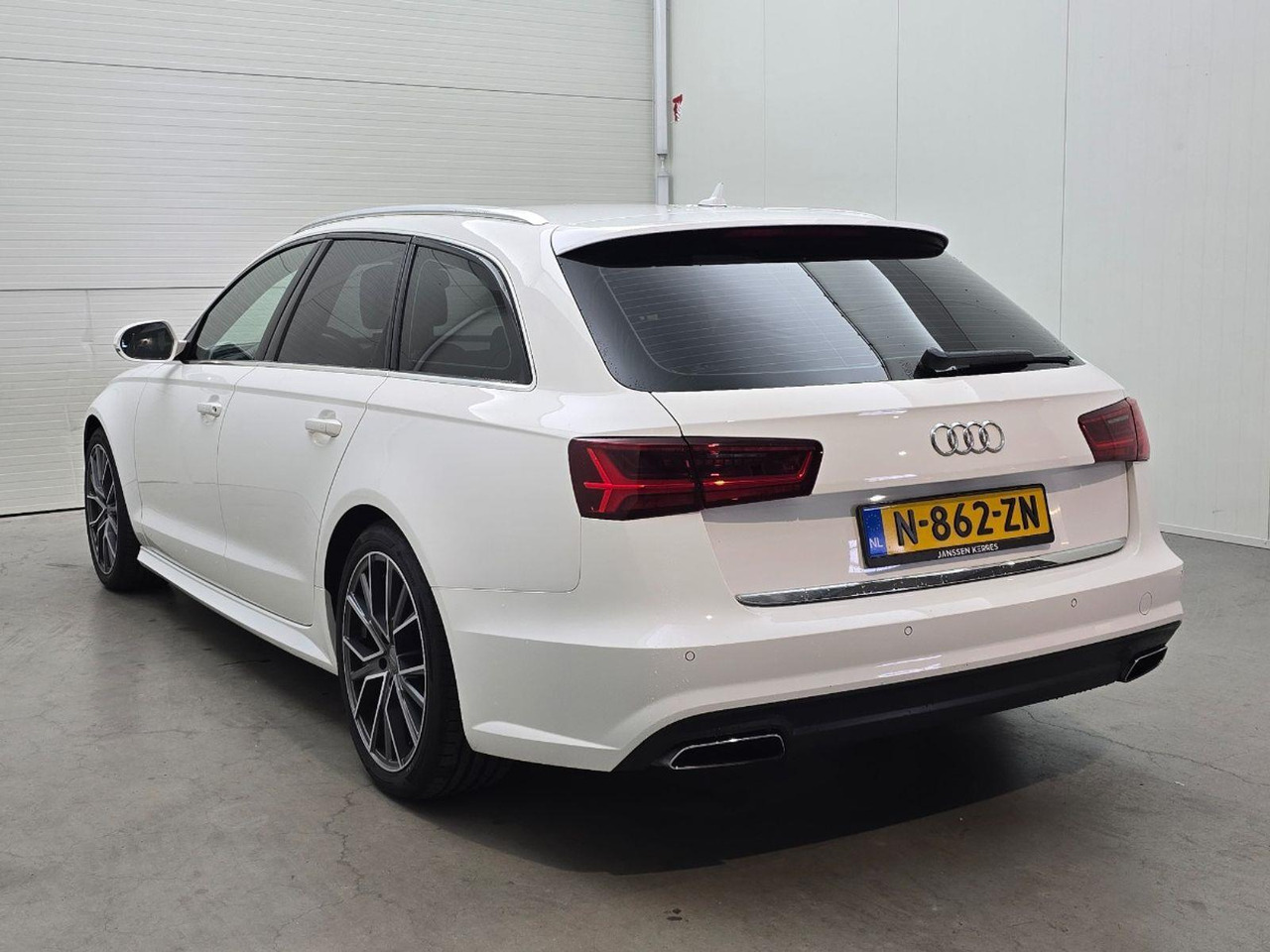 Audi A6 Avant 2.0 TFSI Advance Sport | 2018 | 196.446 km | Automaat | N862ZN | NAP: Geen oordeel - سيارة: صورة 3 Audi A6 Avant 2.0 TFSI Advance Sport | 2018 | 196.446 km | Automaat | N862ZN | NAP: Geen oordeel - سيارة: صورة 3