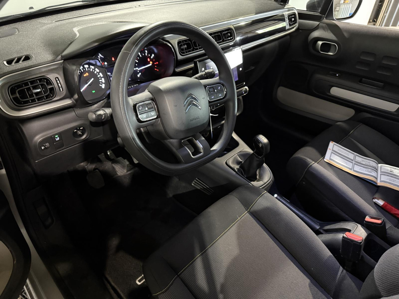 Citroen | C3 | 1.2 PureTech Feel 105g | 2016 | 175.577 km | KX240S | Logisch - هاتشباك: صورة 5 Citroen | C3 | 1.2 PureTech Feel 105g | 2016 | 175.577 km | KX240S | Logisch - هاتشباك: صورة 5