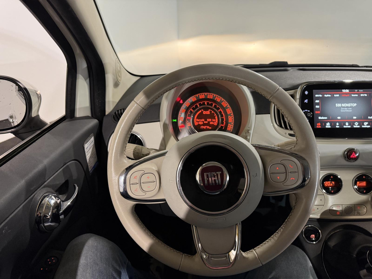 Fiat | 500 | 0.9 TwinAir Turbo Lounge | 2017 | 174.274 km | KX085G | Logisch - هاتشباك: صورة 3 Fiat | 500 | 0.9 TwinAir Turbo Lounge | 2017 | 174.274 km | KX085G | Logisch - هاتشباك: صورة 3