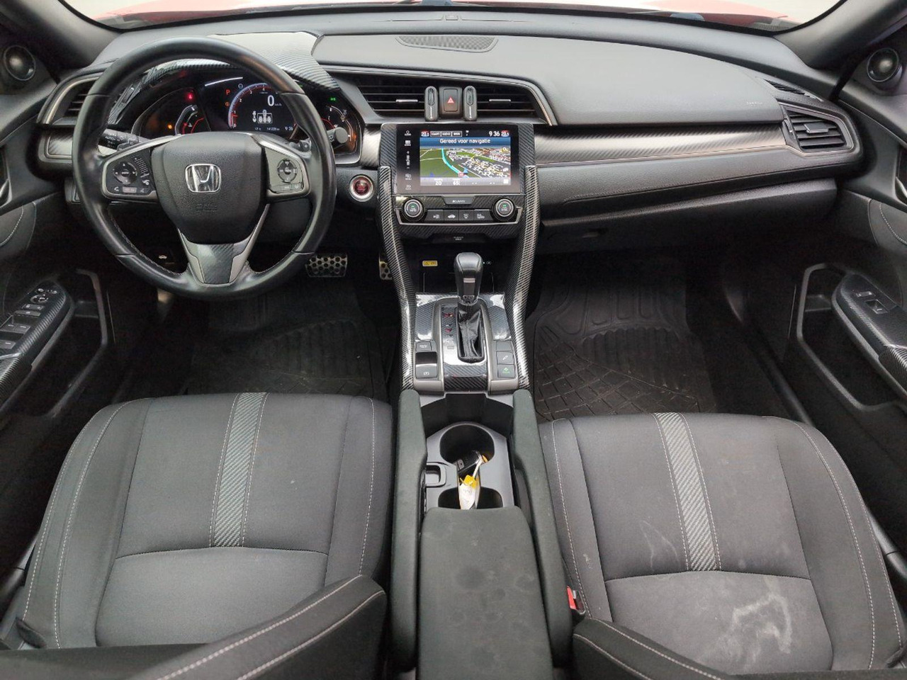 Honda Civic 1.5 i - VTEC Prestige | 2018 | 141.226 km | Automaat | R008RT | NAP: Geen oordeel - هاتشباك: صورة 5 Honda Civic 1.5 i - VTEC Prestige | 2018 | 141.226 km | Automaat | R008RT | NAP: Geen oordeel - هاتشباك: صورة 5