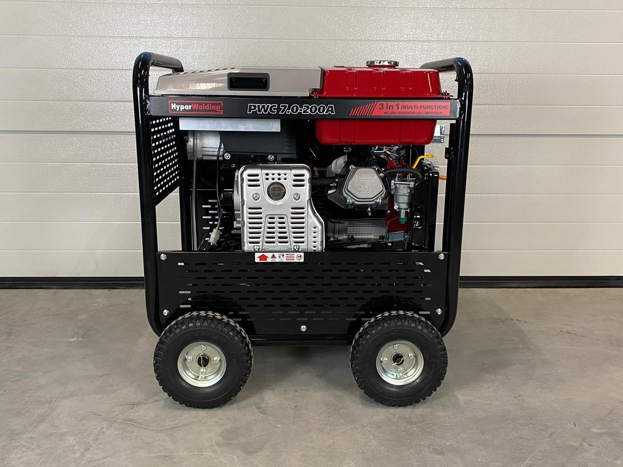 HyperWelding PWC7.0-200A 3 in 1 Multimachine (Generator, Lasapparaat en Luchtcompressor) - معدات الورشة: صورة 4 HyperWelding PWC7.0-200A 3 in 1 Multimachine (Generator, Lasapparaat en Luchtcompressor) - معدات الورشة: صورة 4