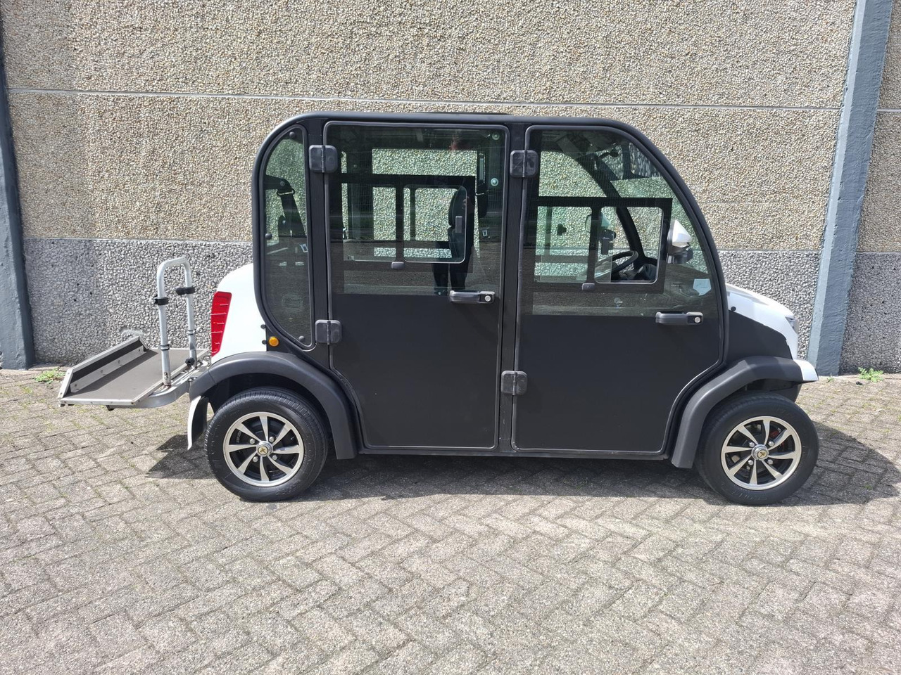 Italcar L4S E-Shuttle 4-zits Elektrische Golfkar (2021) - عربة جولف: صورة 3 Italcar L4S E-Shuttle 4-zits Elektrische Golfkar (2021) - عربة جولف: صورة 3
