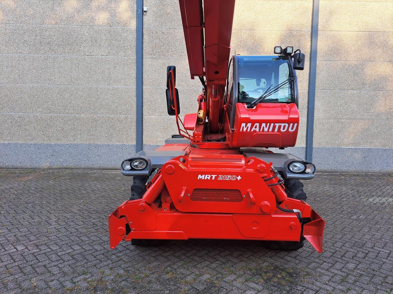 Manitou MRT 2150+ Privilege All-Terrain Roterende Verreiker (2015) - آلة رفع ونقل تلسكوبية: صورة 3 Manitou MRT 2150+ Privilege All-Terrain Roterende Verreiker (2015) - آلة رفع ونقل تلسكوبية: صورة 3