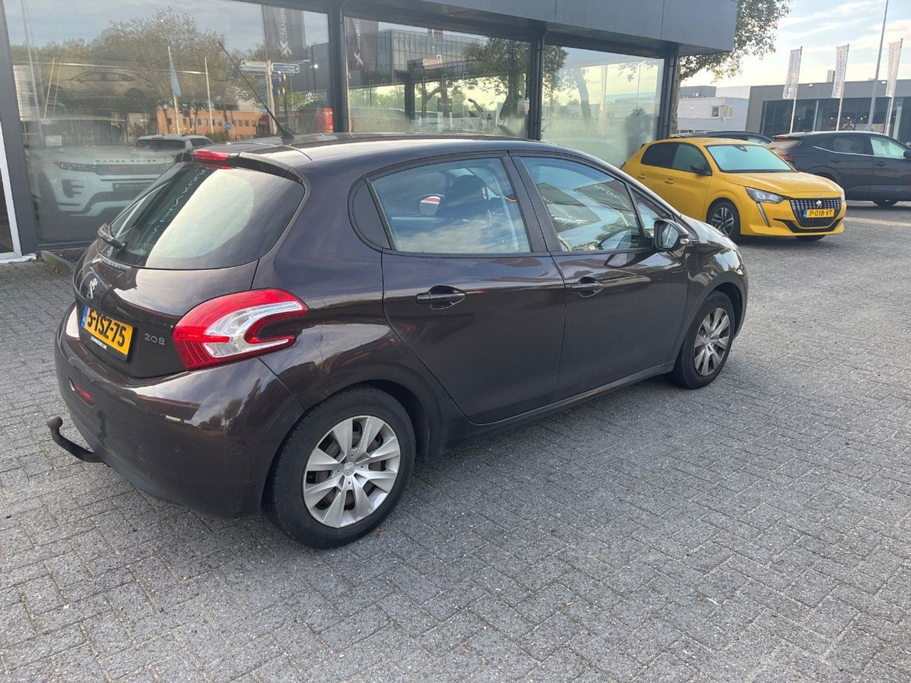 Peugeot 208 1.2 VTi Urban Soul LPG | 2013 | 299.279 km | 5TSZ75 | NAP: Geen oordeel - هاتشباك: صورة 4 Peugeot 208 1.2 VTi Urban Soul LPG | 2013 | 299.279 km | 5TSZ75 | NAP: Geen oordeel - هاتشباك: صورة 4