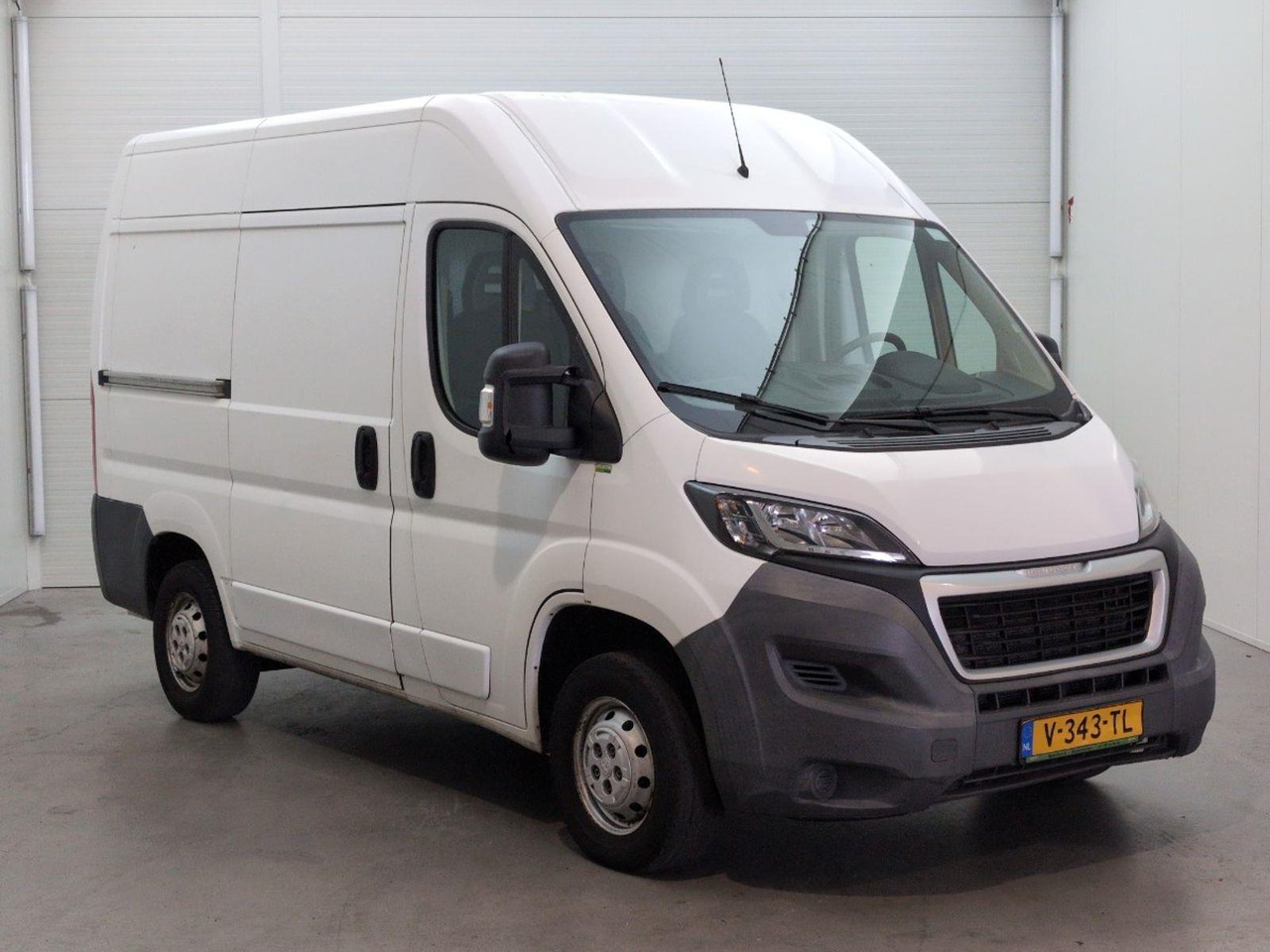 Peugeot Boxer 330 2.2 HDI L1H1 XR | 2014 | 218.267 km | V343TL | NAP: Geen oordeel - آلات أخرى: صورة 2 Peugeot Boxer 330 2.2 HDI L1H1 XR | 2014 | 218.267 km | V343TL | NAP: Geen oordeel - آلات أخرى: صورة 2