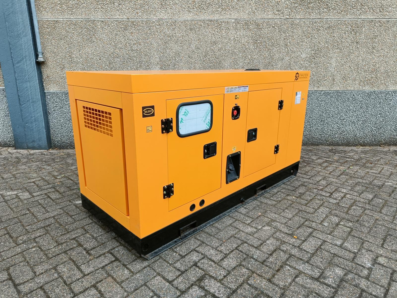Stahltech 70kVA Diesel Generator Nieuw - مجموعة المولد: صورة 1 Stahltech 70kVA Diesel Generator Nieuw - مجموعة المولد: صورة 1