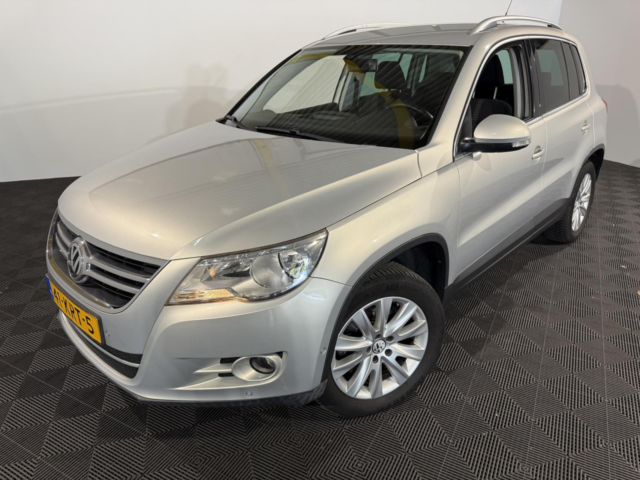 Volkswagen | Tiguan | 1.4 TSI Sport&Style | 2010 | 247.657 km | 41KRT5 | Logisch - سيارة دفع رباعي: صورة 1 Volkswagen | Tiguan | 1.4 TSI Sport&Style | 2010 | 247.657 km | 41KRT5 | Logisch - سيارة دفع رباعي: صورة 1