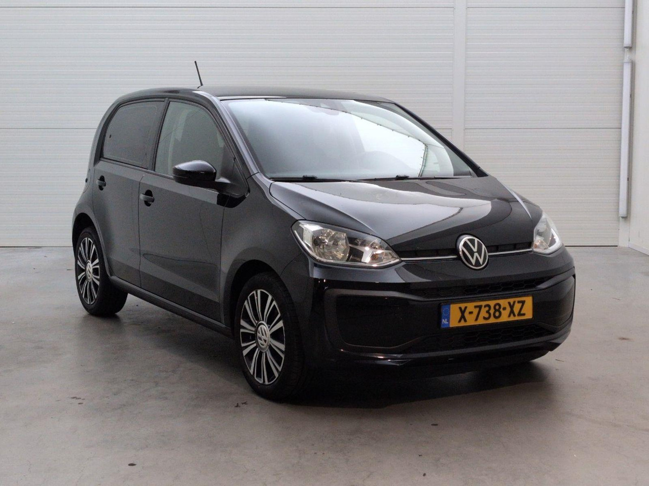Volkswagen Up! 1.0 | 2020 | 123.971 km | X738XZ | NAP: Geen oordeel - هاتشباك: صورة 2 Volkswagen Up! 1.0 | 2020 | 123.971 km | X738XZ | NAP: Geen oordeel - هاتشباك: صورة 2