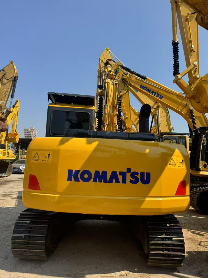KOMATSU PC130-7 - حفار زاحف: صورة 5 KOMATSU PC130-7 - حفار زاحف: صورة 5