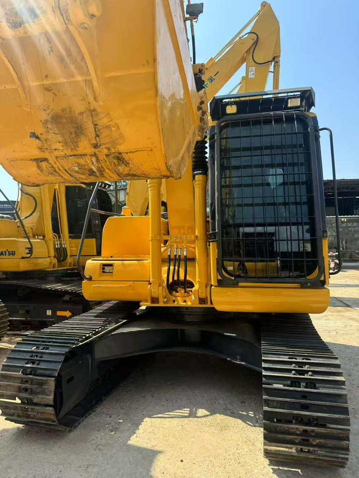 KOMATSU PC130-7 - حفار زاحف: صورة 3 KOMATSU PC130-7 - حفار زاحف: صورة 3