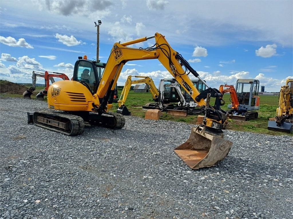 JCB 8080 Engconin pyörittäjällä - حفار صغير: صورة 5 JCB 8080 Engconin pyörittäjällä - حفار صغير: صورة 5