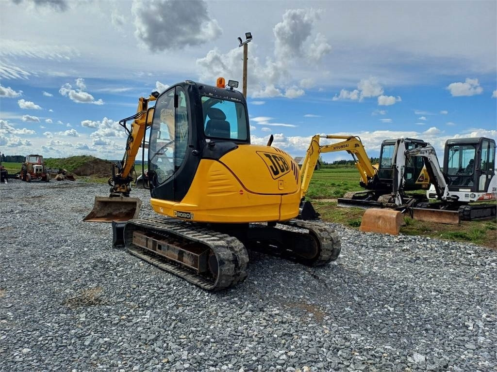 JCB 8080 Engconin pyörittäjällä - حفار صغير: صورة 4 JCB 8080 Engconin pyörittäjällä - حفار صغير: صورة 4
