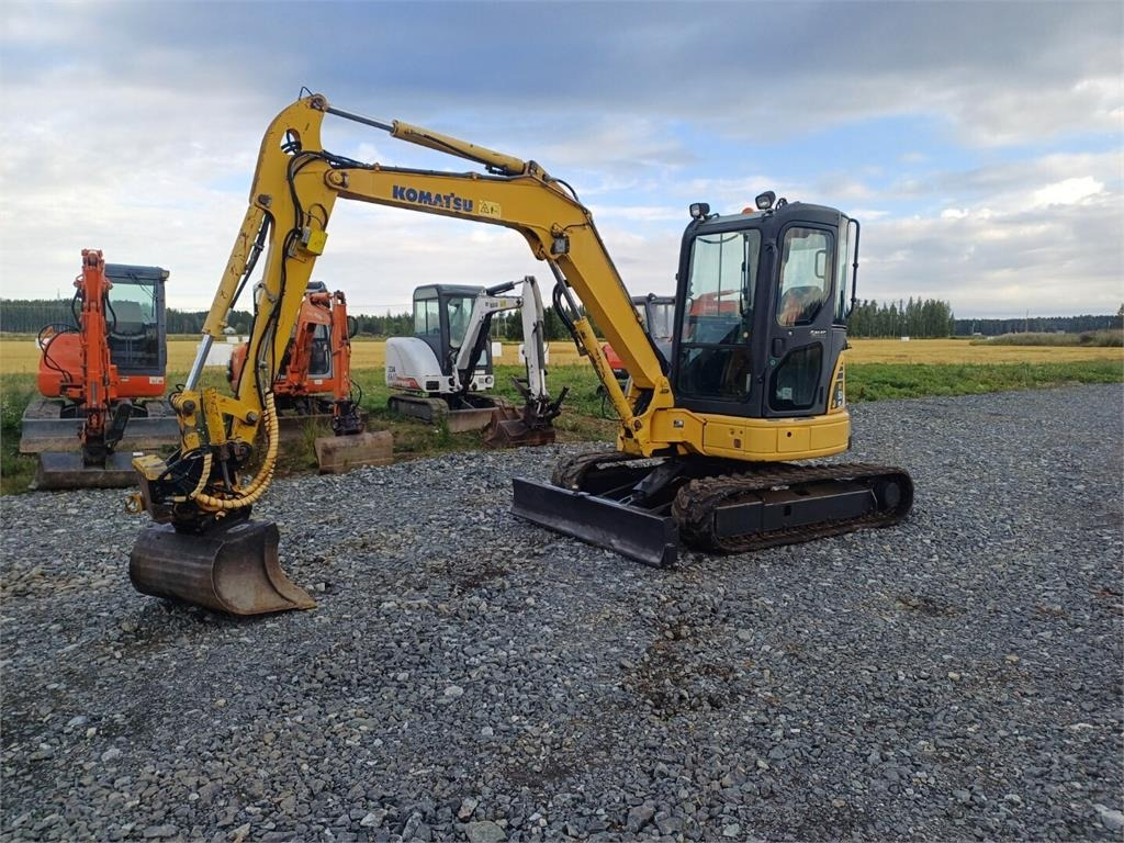 Komatsu pc50mr-2 Engcon pyörittäjällä - حفار صغير: صورة 1 Komatsu pc50mr-2 Engcon pyörittäjällä - حفار صغير: صورة 1
