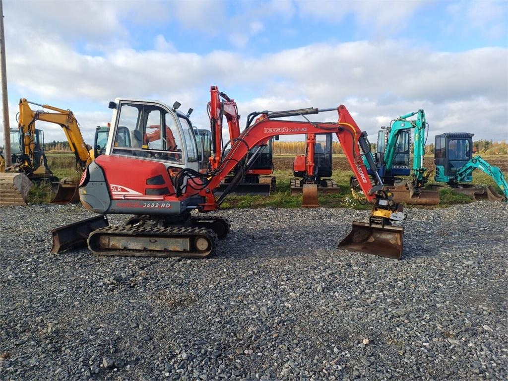 Neuson 3602RD Engcon pyörittäjällä - حفار صغير: صورة 5 Neuson 3602RD Engcon pyörittäjällä - حفار صغير: صورة 5