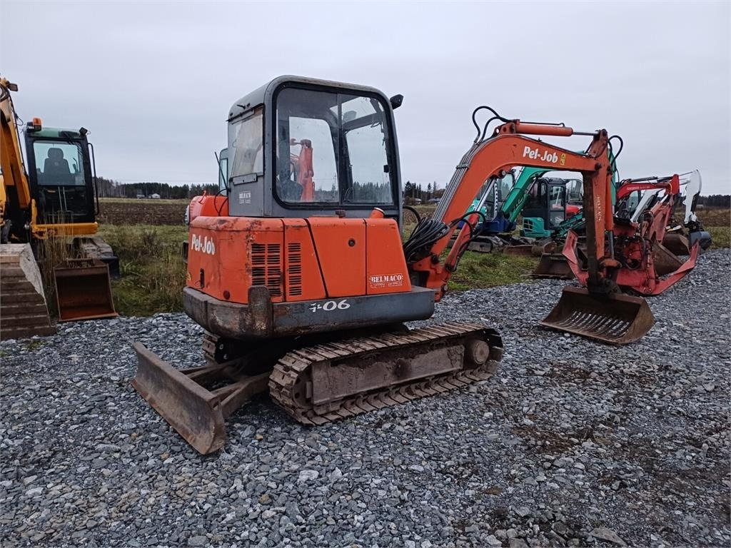 Pel-Job EB406 rautateloilla. Kolme kauhaa - حفار صغير: صورة 5 Pel-Job EB406 rautateloilla. Kolme kauhaa - حفار صغير: صورة 5