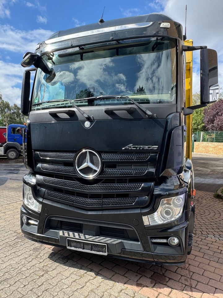 Mercedes-Benz Actros2545/2xLBW/Retarder/Lenk-Lift/Top-Zustand - شاحنة مشروبات: صورة 2 Mercedes-Benz Actros2545/2xLBW/Retarder/Lenk-Lift/Top-Zustand - شاحنة مشروبات: صورة 2