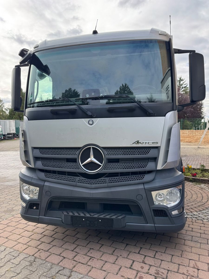 Mercedes-Benz Antos 2540/2xLBW/Kühlung-Defekt/5instock - شاحنة ذات مبرد: صورة 5 Mercedes-Benz Antos 2540/2xLBW/Kühlung-Defekt/5instock - شاحنة ذات مبرد: صورة 5