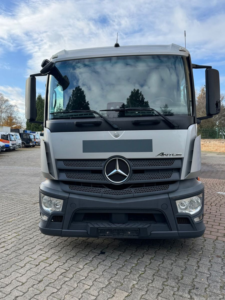 Mercedes-Benz Antos 2540/Durchladbar/2xLBW/Frigoblock/2instock - شاحنة ذات مبرد: صورة 4 Mercedes-Benz Antos 2540/Durchladbar/2xLBW/Frigoblock/2instock - شاحنة ذات مبرد: صورة 4