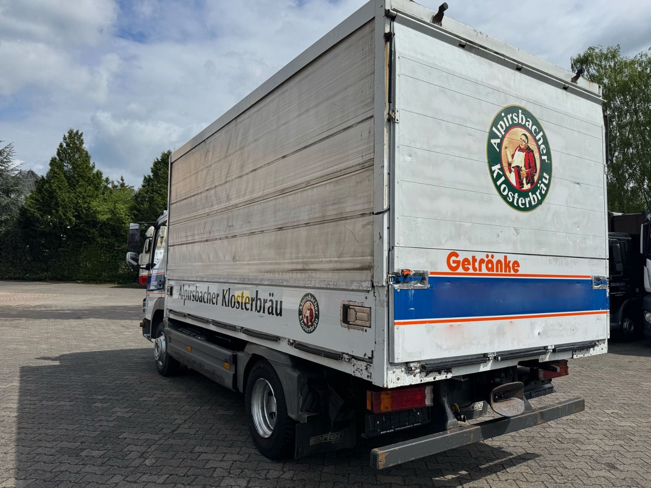 Mercedes-Benz Atego 818/Roll-Plane/Tüv-Neu/1xAHK-Maul/ - شاحنة مشروبات: صورة 4 Mercedes-Benz Atego 818/Roll-Plane/Tüv-Neu/1xAHK-Maul/ - شاحنة مشروبات: صورة 4