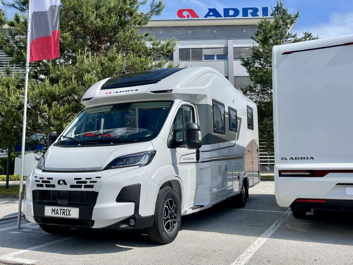 ADRIA Matrix 650 SL - موتر هوم شبه متكامل: صورة 2 ADRIA Matrix 650 SL - موتر هوم شبه متكامل: صورة 2