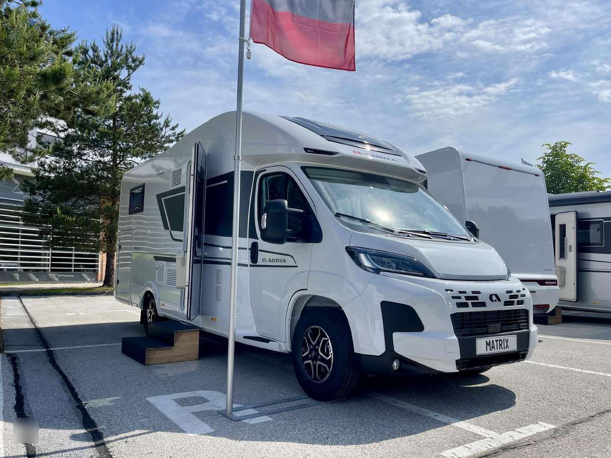 ADRIA Matrix 650 SL - موتر هوم شبه متكامل: صورة 3 ADRIA Matrix 650 SL - موتر هوم شبه متكامل: صورة 3