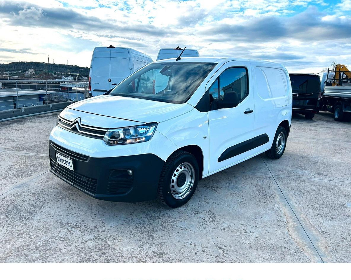Citroen Berligno 1.6 HDi 100 cv 3 posti - فان المدمجة: صورة 1 Citroen Berligno 1.6 HDi 100 cv 3 posti - فان المدمجة: صورة 1