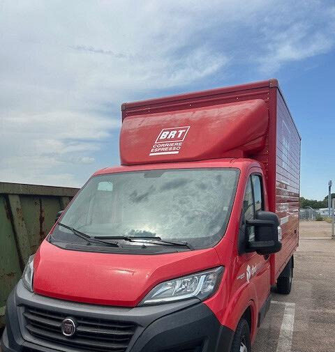 FIAT DUCATO MAXI TELAIO CON BOX IN LEGA 3800*2200* - شاحنة بصندوق مغلق: صورة 4 FIAT DUCATO MAXI TELAIO CON BOX IN LEGA 3800*2200* - شاحنة بصندوق مغلق: صورة 4