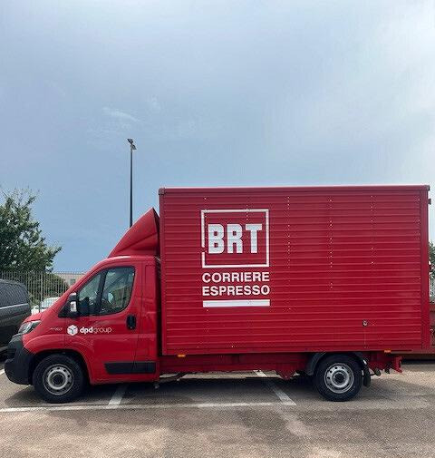 FIAT DUCATO MAXI TELAIO CON BOX IN LEGA 3800*2200* - شاحنة بصندوق مغلق: صورة 1 FIAT DUCATO MAXI TELAIO CON BOX IN LEGA 3800*2200* - شاحنة بصندوق مغلق: صورة 1