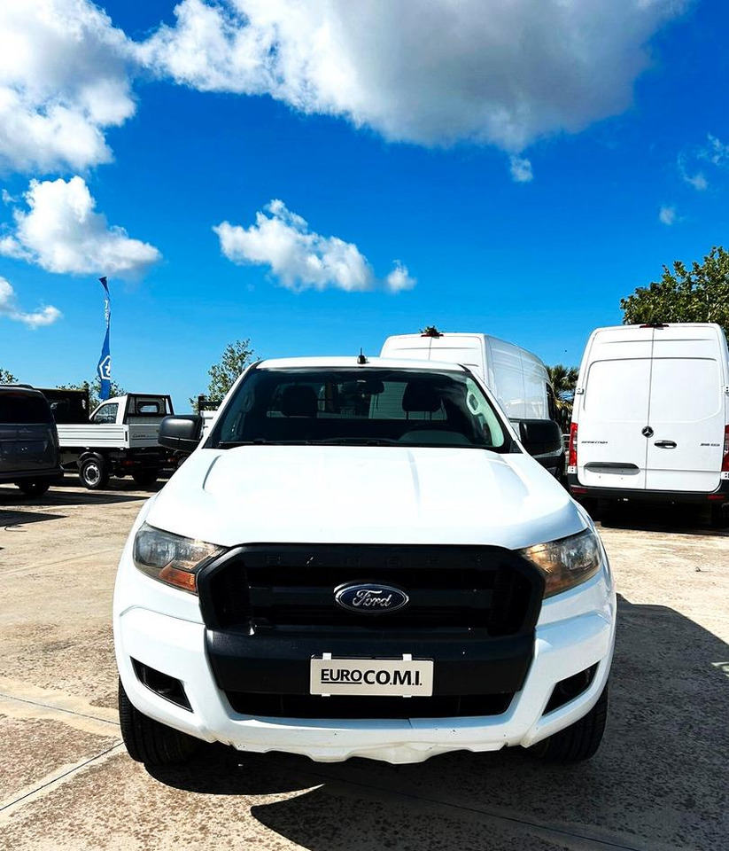 Ford Ranger 2.2 160 cv XL Supercab 4 posti 4wd gan - شاحنة البيك أب: صورة 2 Ford Ranger 2.2 160 cv XL Supercab 4 posti 4wd gan - شاحنة البيك أب: صورة 2