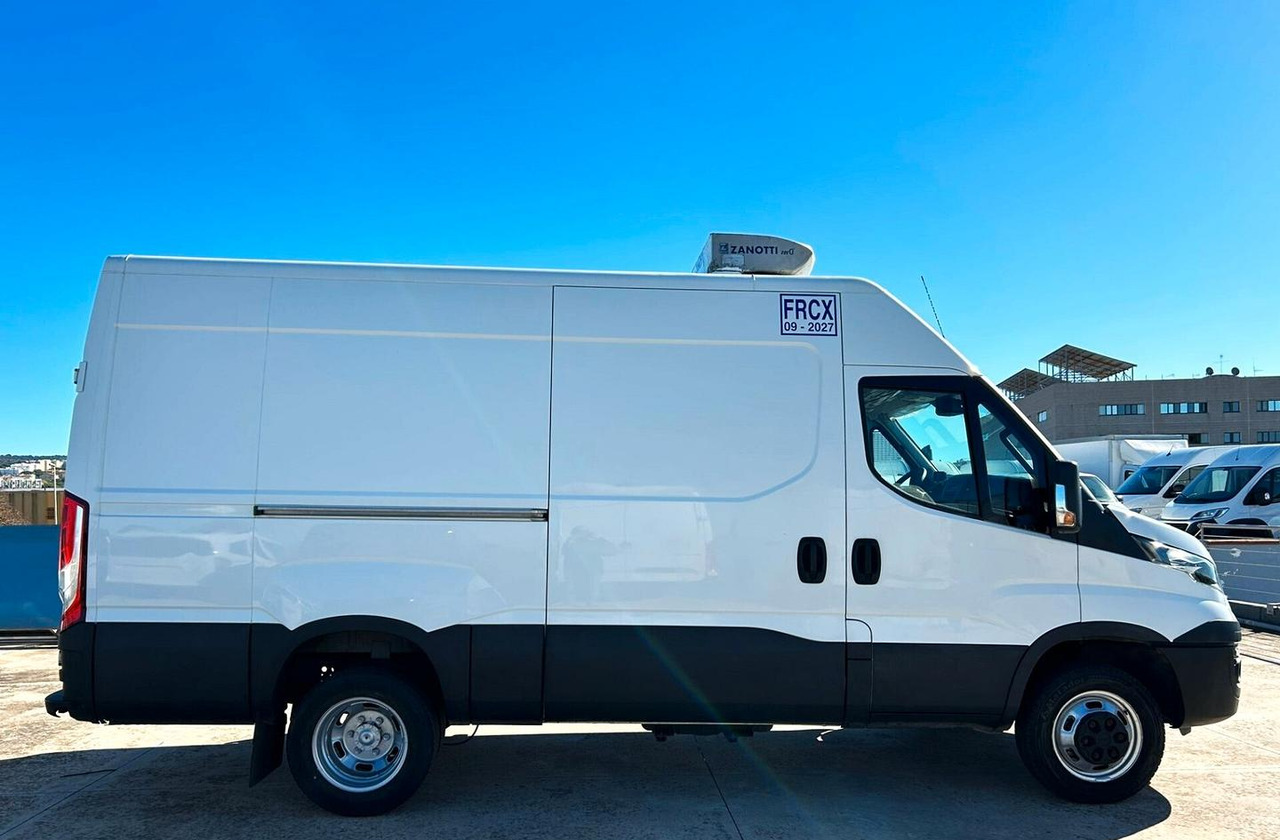 Iveco Daily 35C15 Furgone gemellato Isotermico - شاحنة توصيل مبردة: صورة 4 Iveco Daily 35C15 Furgone gemellato Isotermico - شاحنة توصيل مبردة: صورة 4