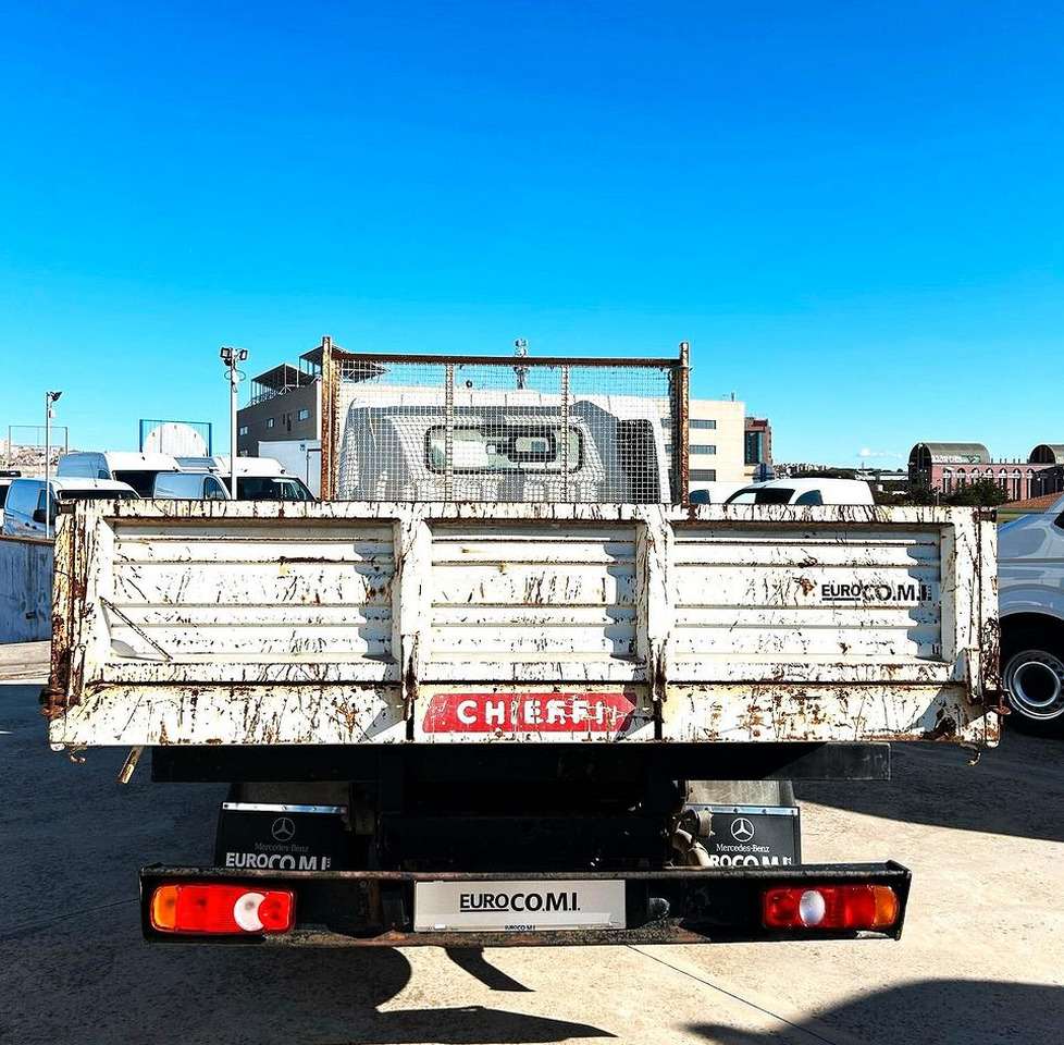 Mitsubishi Canter 3C13 Ribaltabile trilaterale - شاحنة قلاب: صورة 5 Mitsubishi Canter 3C13 Ribaltabile trilaterale - شاحنة قلاب: صورة 5