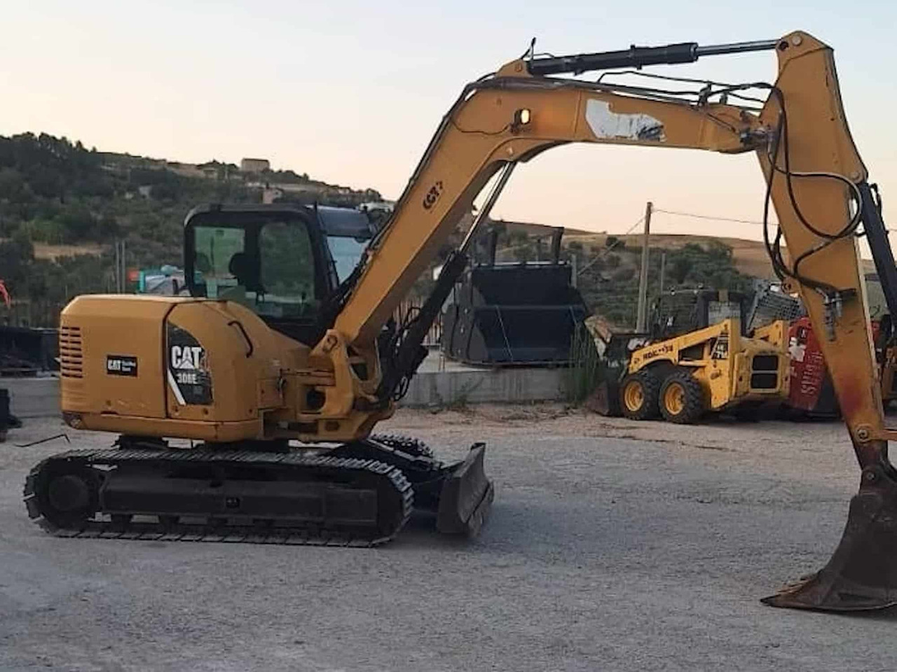 CAT 308E2CR - حفار زاحف: صورة 1 CAT 308E2CR - حفار زاحف: صورة 1