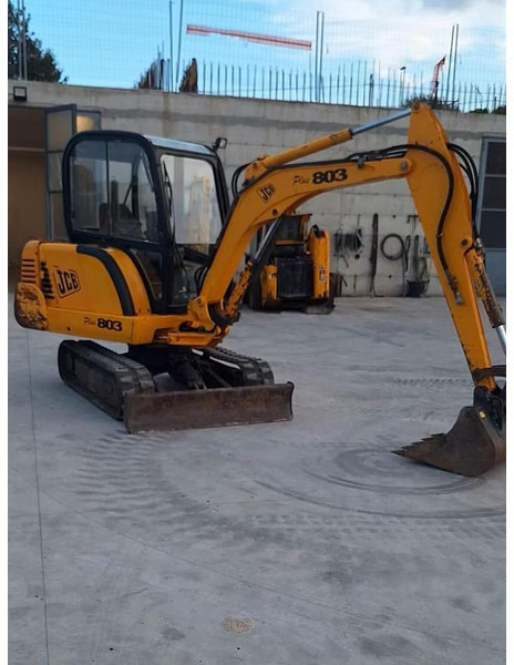 JCB 803PLUS - حفار صغير: صورة 1 JCB 803PLUS - حفار صغير: صورة 1
