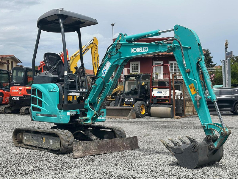 Kobelco SK17SR - حفار صغير: صورة 2 Kobelco SK17SR - حفار صغير: صورة 2