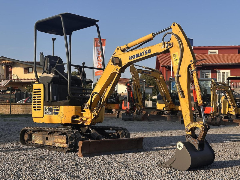 Komatsu PC16R-3HS - حفار صغير: صورة 1 Komatsu PC16R-3HS - حفار صغير: صورة 1