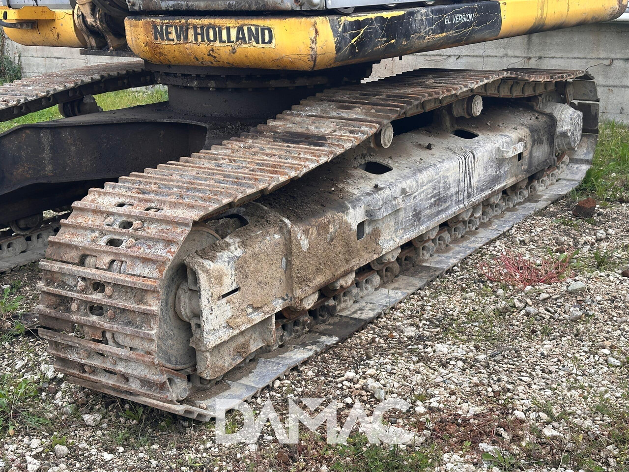 NEW HOLLAND E215B - حفار زاحف: صورة 3 NEW HOLLAND E215B - حفار زاحف: صورة 3