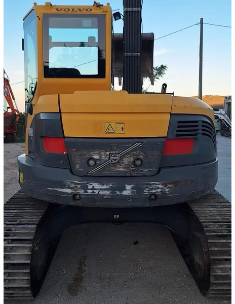 Volvo ECR88PLUS - حفار صغير: صورة 5 Volvo ECR88PLUS - حفار صغير: صورة 5